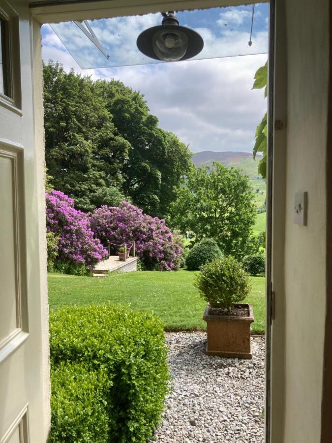Plas Yn Yale With Mountain Views From All Windows Wrexham Extérieur photo